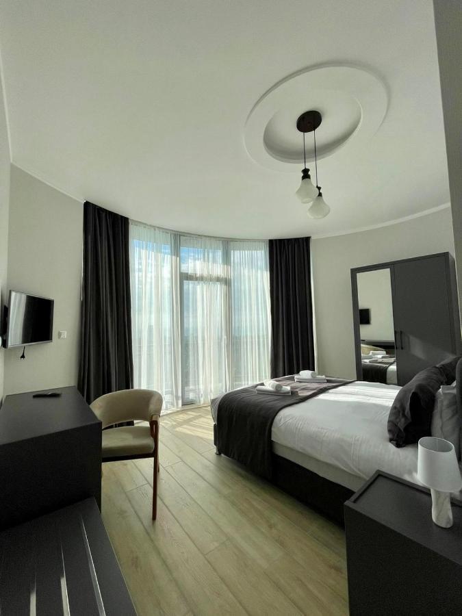 Hillside Inn Batumi Luaran gambar