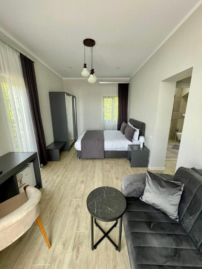 Hillside Inn Batumi Luaran gambar