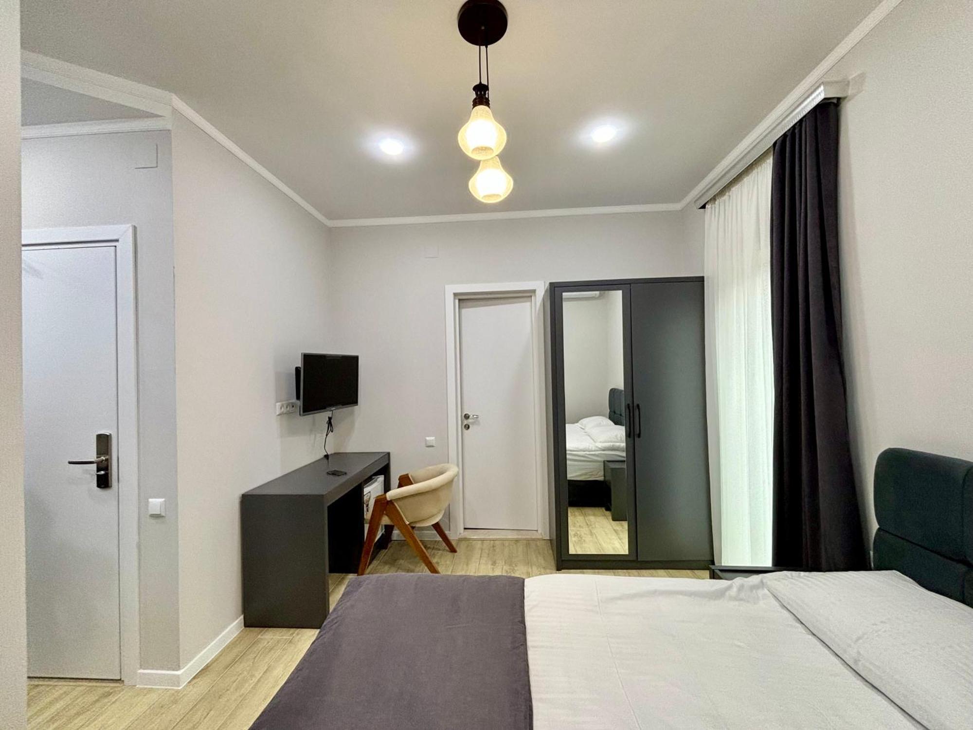 Hillside Inn Batumi Luaran gambar
