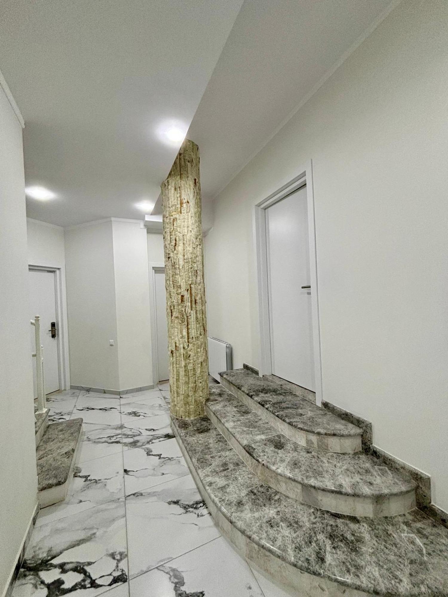 Hillside Inn Batumi Luaran gambar