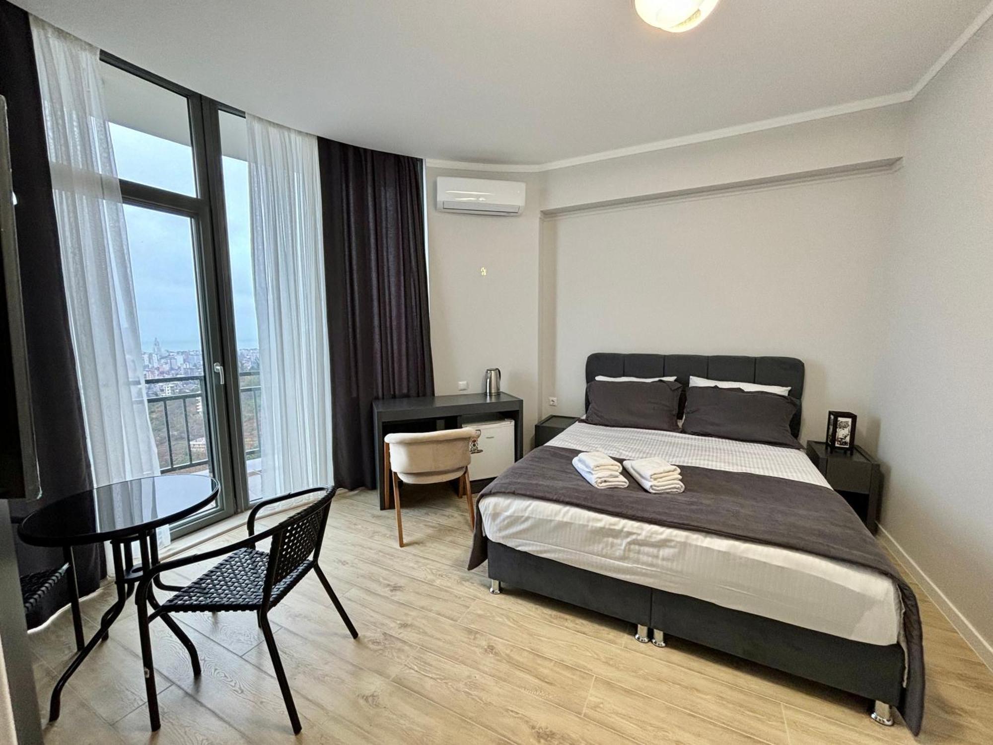 Hillside Inn Batumi Luaran gambar
